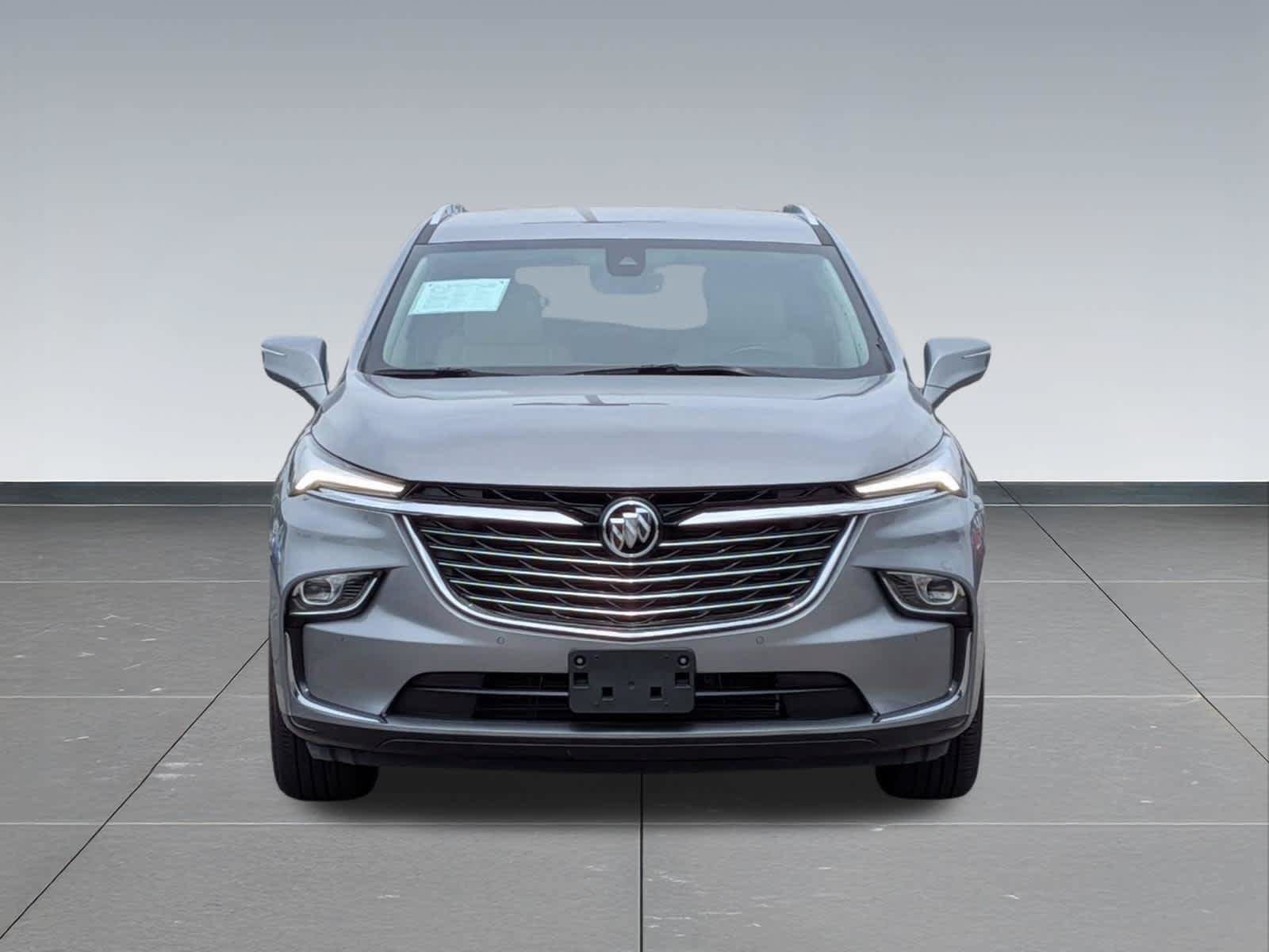 Used 2024 Buick Enclave Essence AWD/4WD image 9