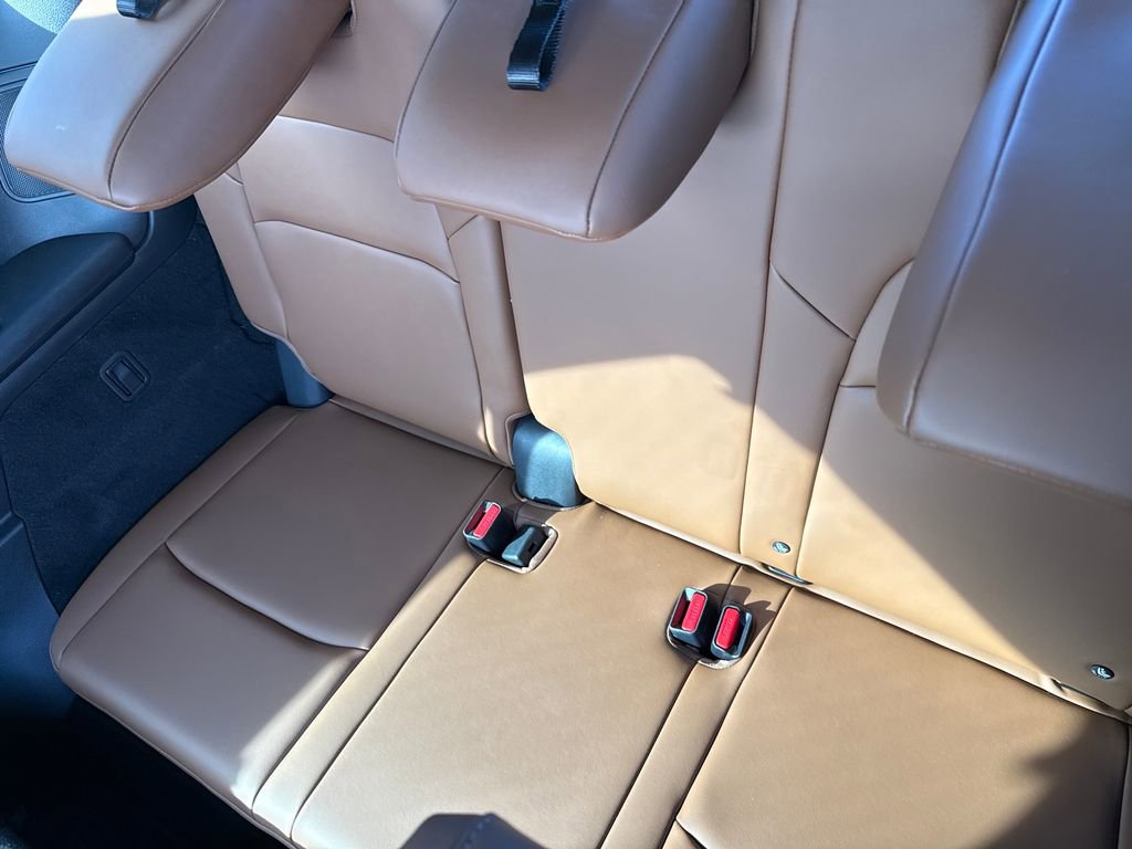 Used 2025 Nissan Pathfinder Platinum image 32