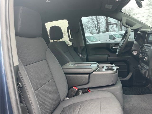 Used 2020 Chevrolet Silverado 1500 Custom w/ Custom Value Package AWD/4WD image 13