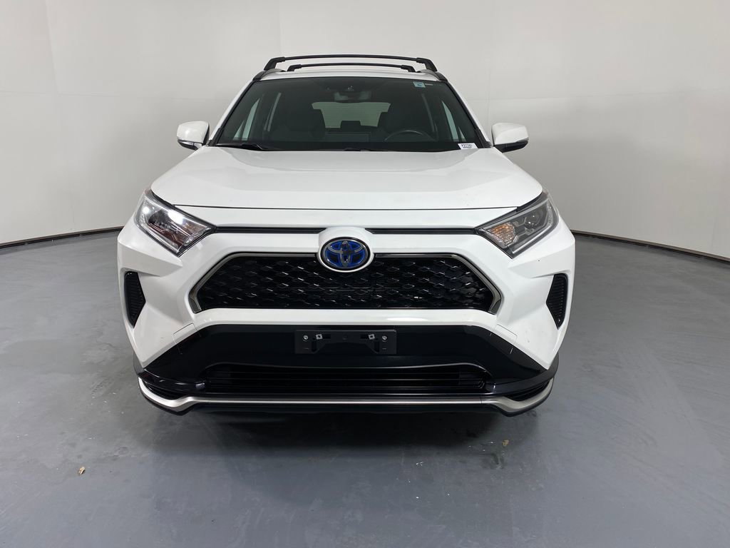 Certified 2021 Toyota RAV4 SE image 2