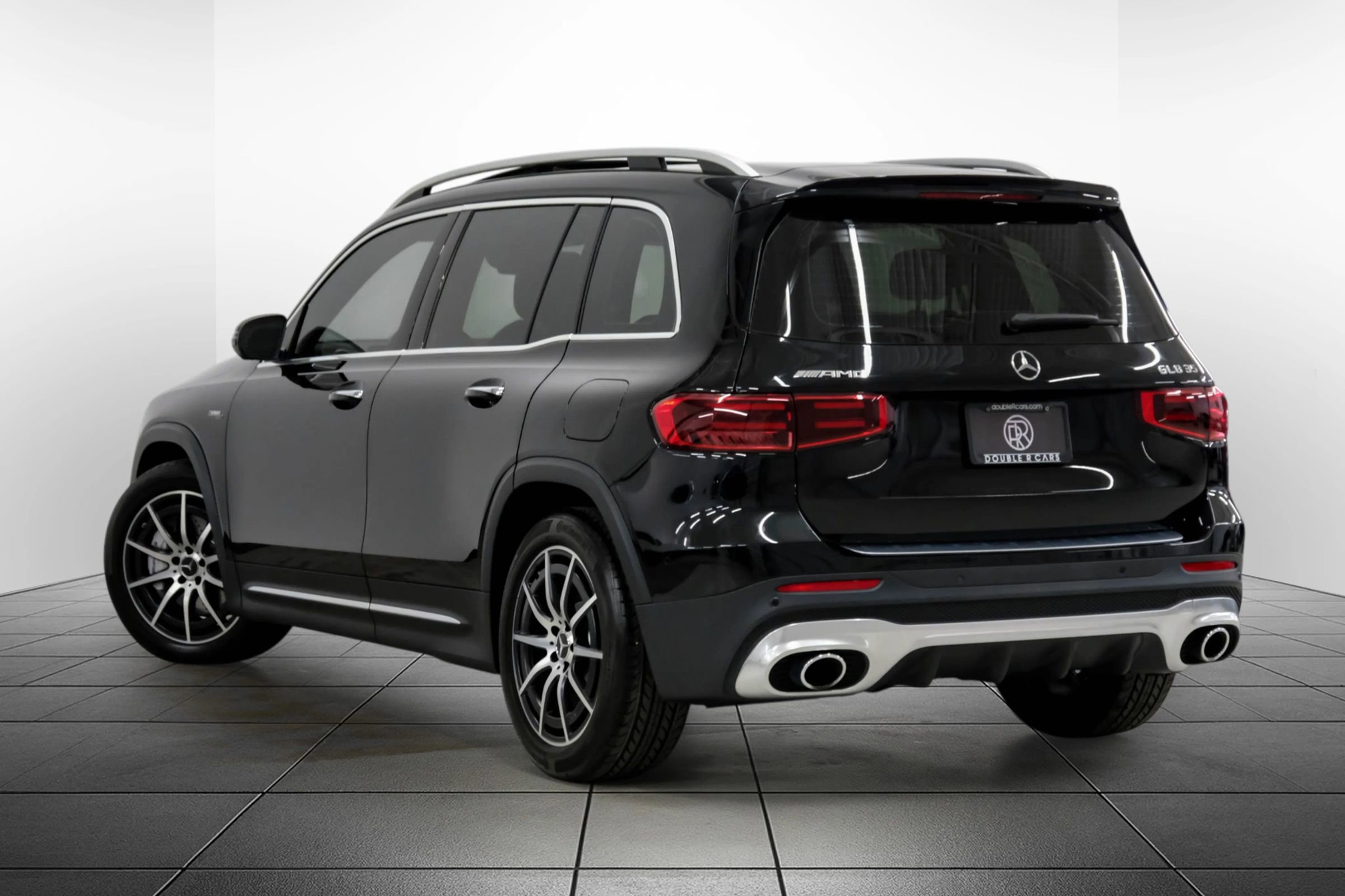 Used 2024 Mercedes-Benz GLB 35 AMG 4MATIC image 11