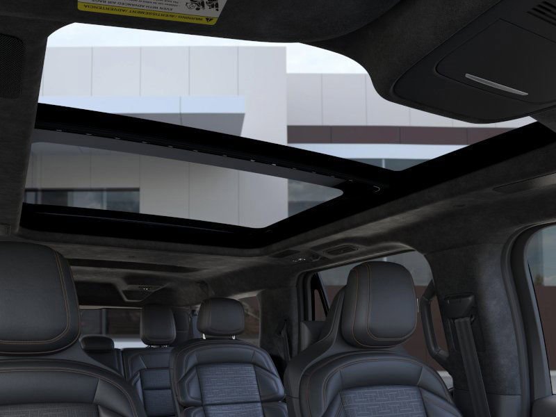 New 2025 Lincoln Navigator L Black Label image 22