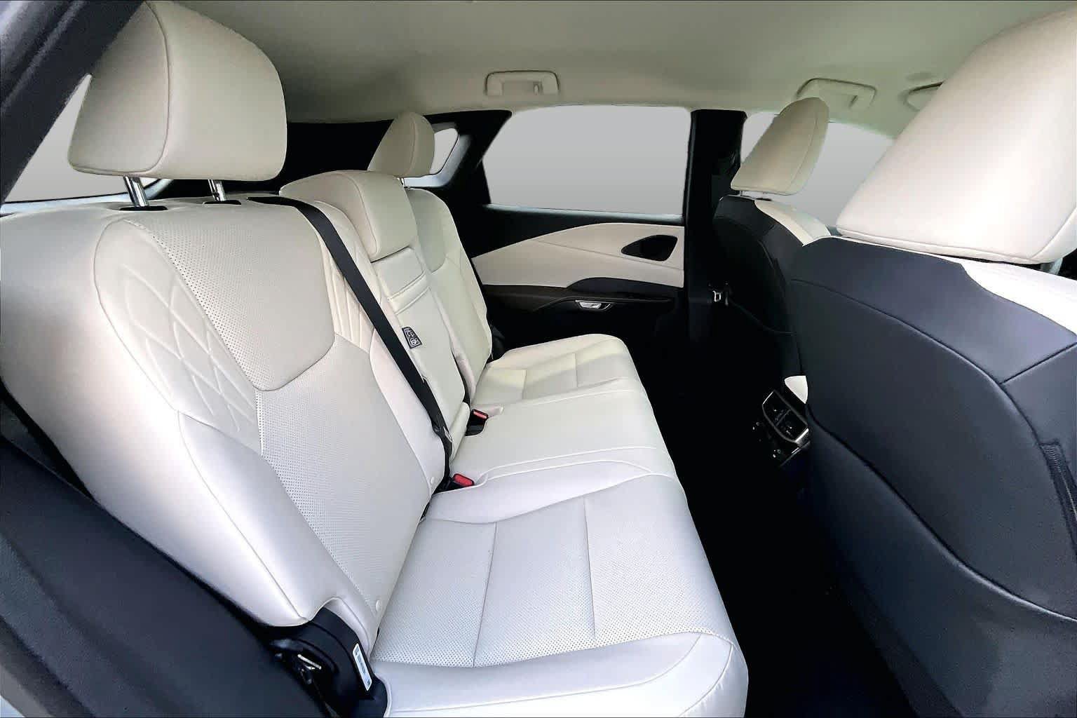 Used 2024 Lexus RX 350 FWD w/ Technology Package image 20