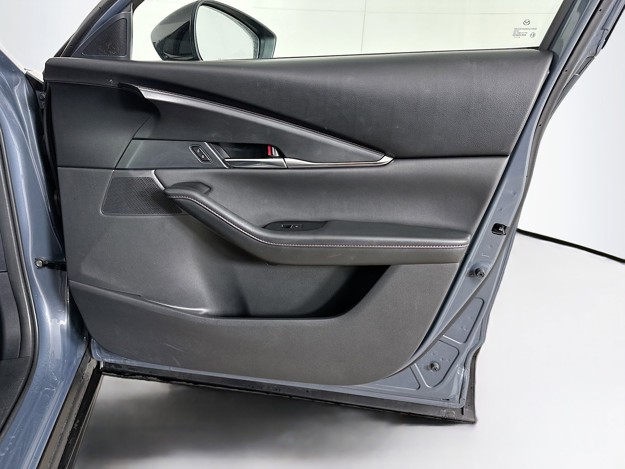 Used 2025 MAZDA CX-30 AWD 2.5 S w/ Preferred Package image 31