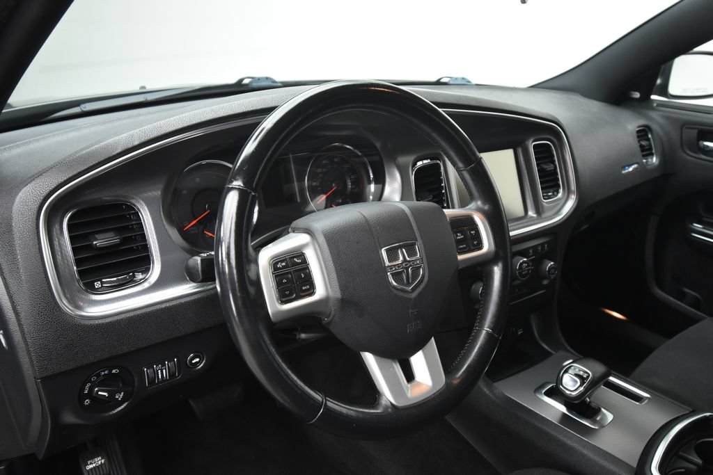 Used 2014 Dodge Charger SXT AWD/4WD image 11