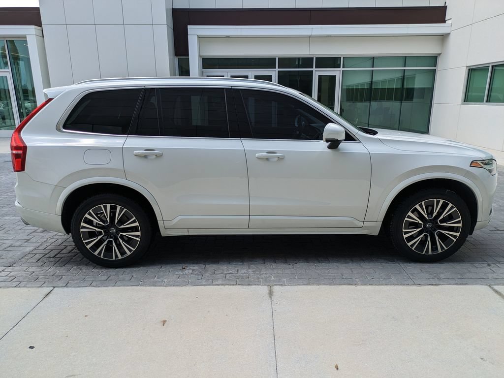 Used 2020 Volvo XC90 T5 Momentum w/ Protection Package Premier AWD/4WD image 5