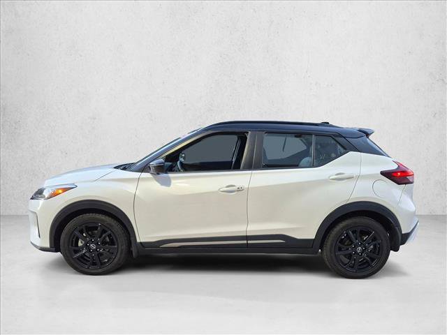 Used 2023 Nissan Kicks SR w/ SR Premium Package FWD image 8