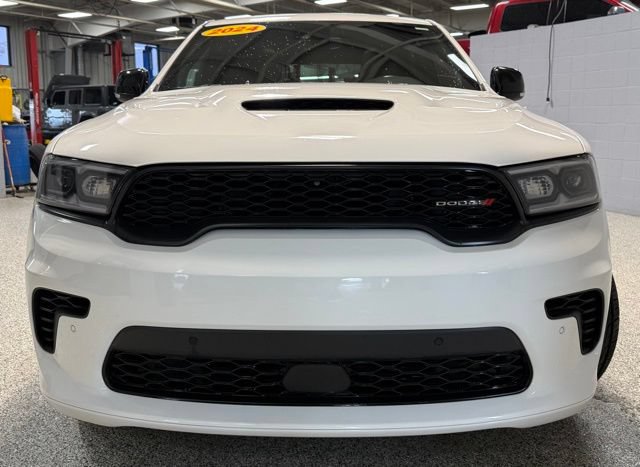 Used 2024 Dodge Durango R/T AWD/4WD image 2