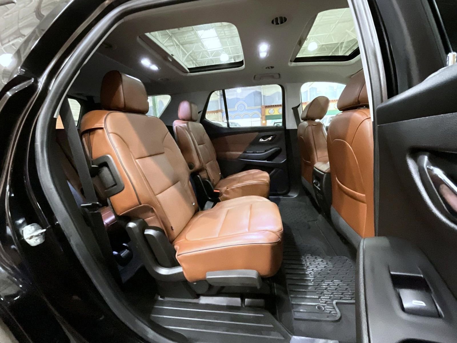 Used 2019 Chevrolet Traverse High Country image 18