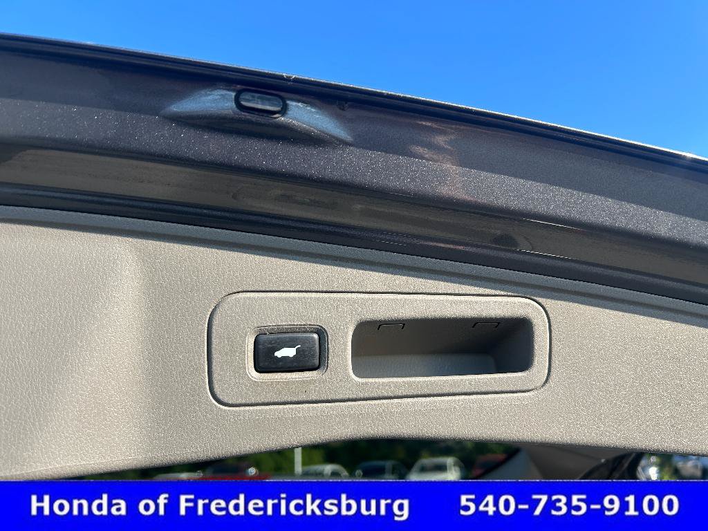 Used 2012 Acura MDX w/ Technology Package AWD/4WD image 12