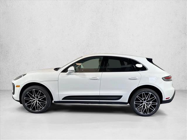 Used 2026 Porsche Macan AWD/4WD image 2