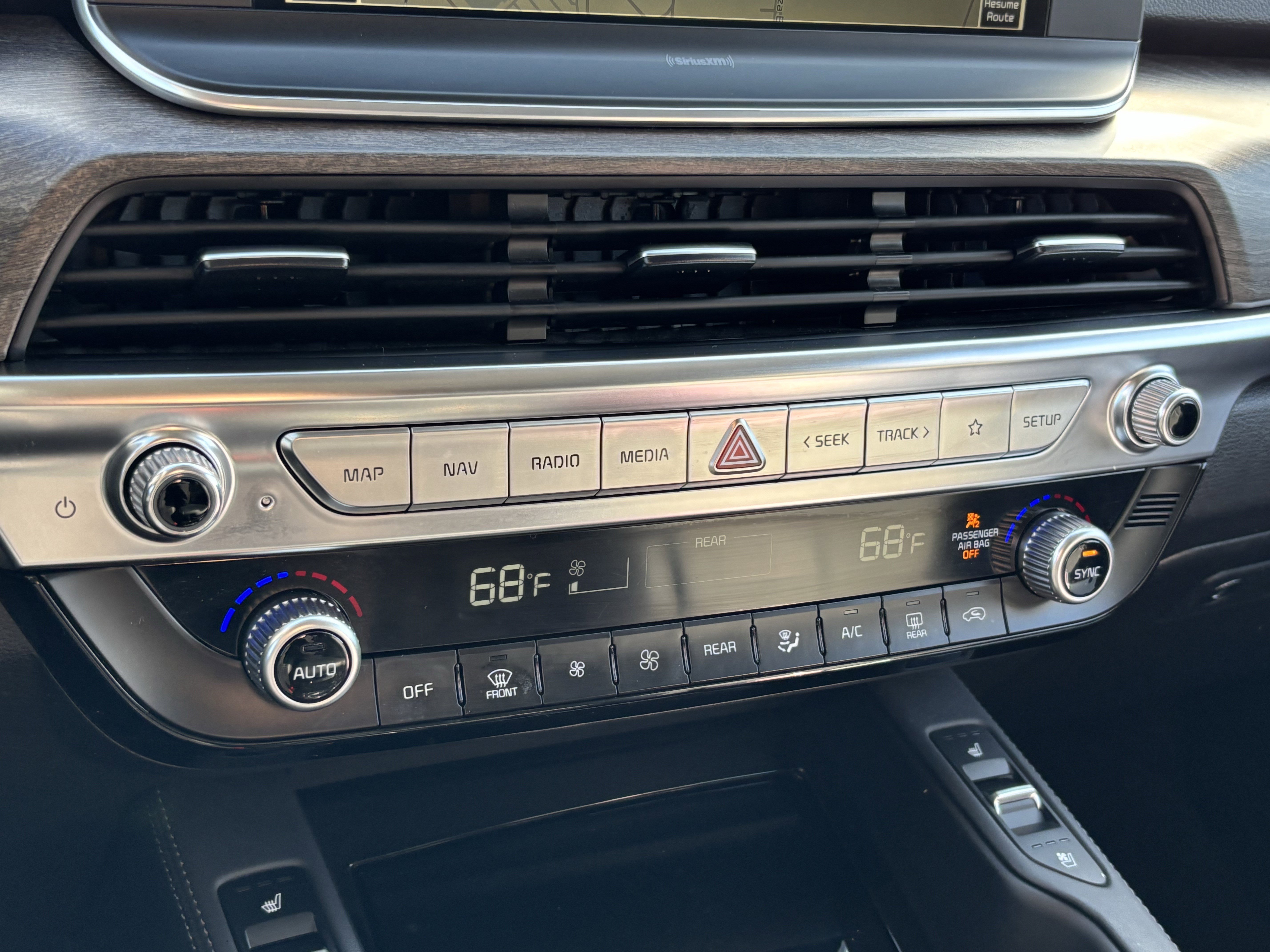 Used 2020 Kia Telluride EX w/ EX Premium Package image 29