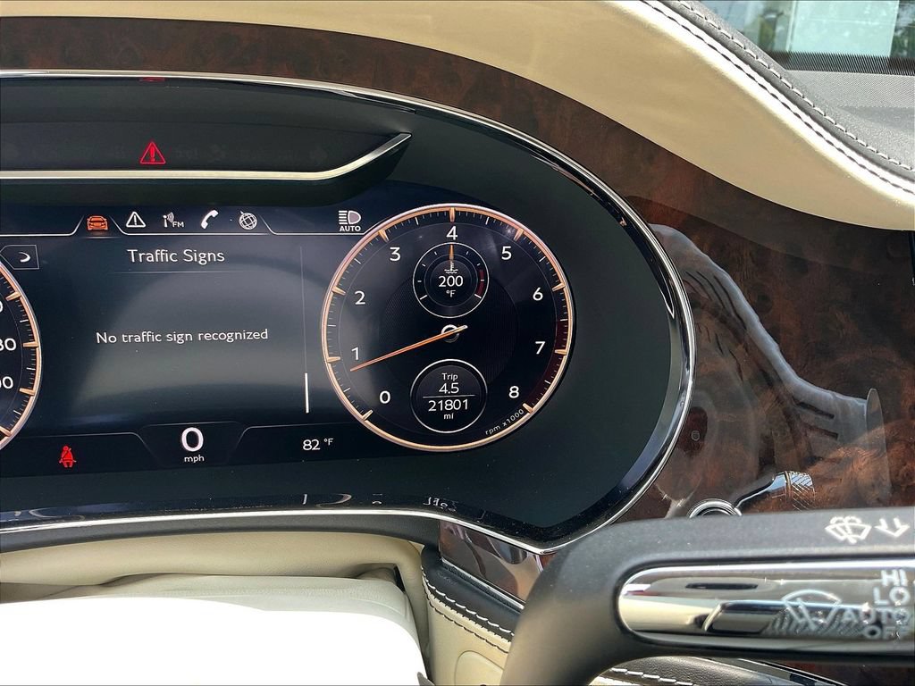 Used 2021 Bentley Flying Spur V8 AWD/4WD image 13