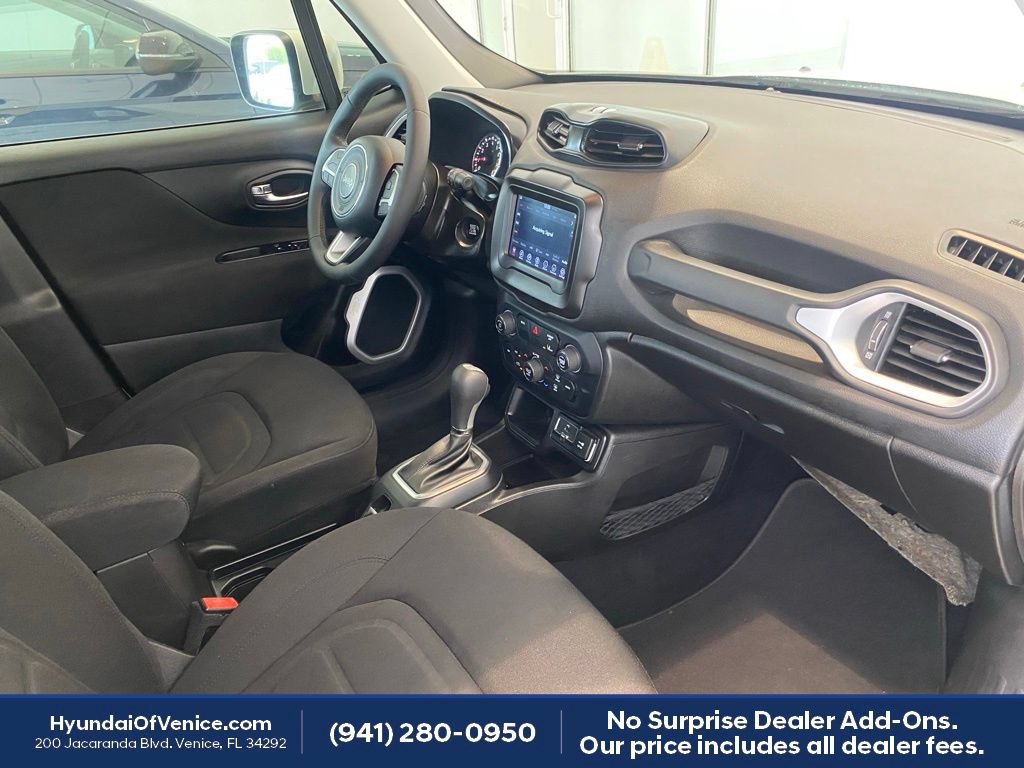 Used 2021 Jeep Renegade Latitude FWD image 24