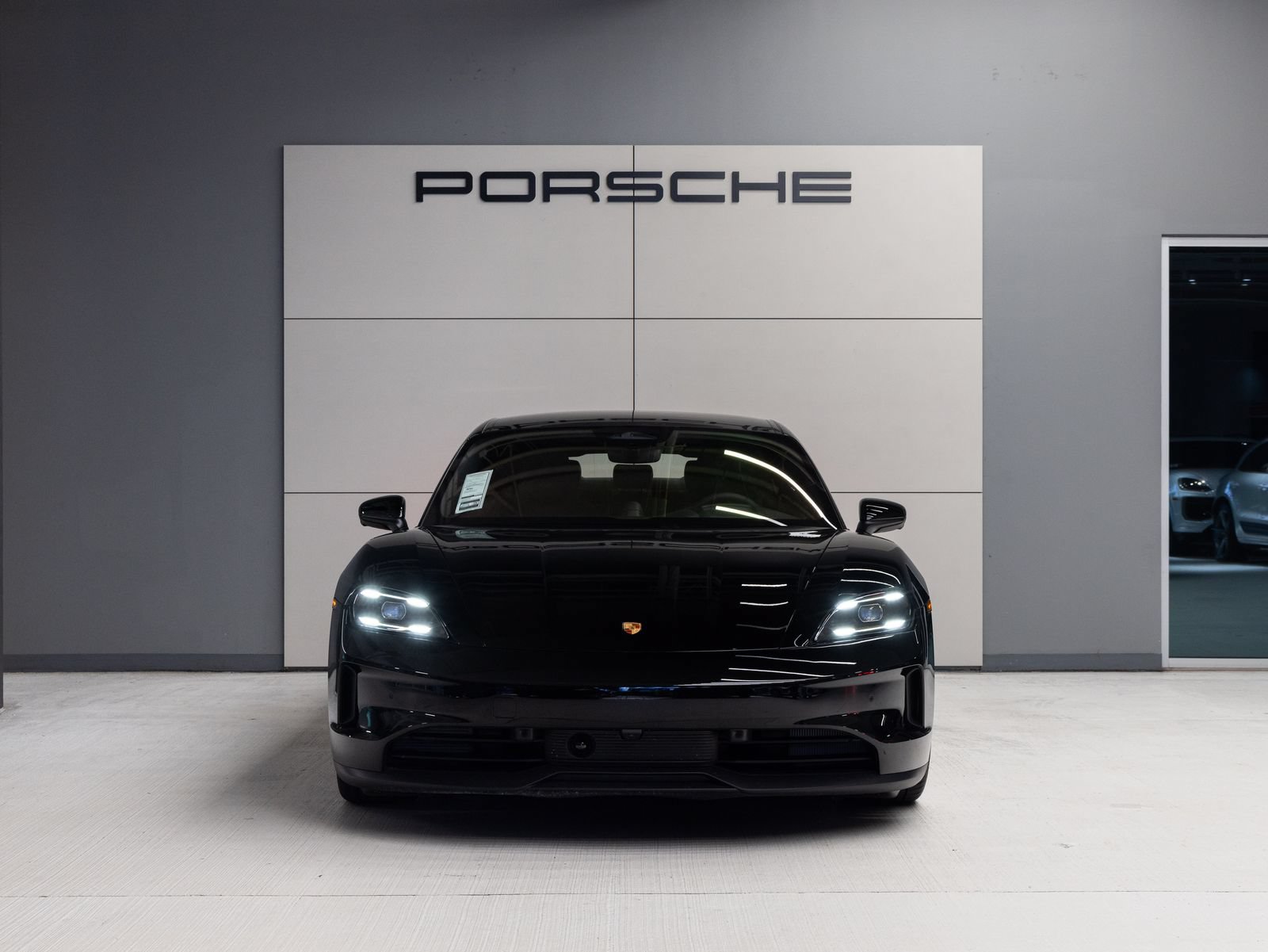 Used 2026 Porsche Taycan RWD image 10