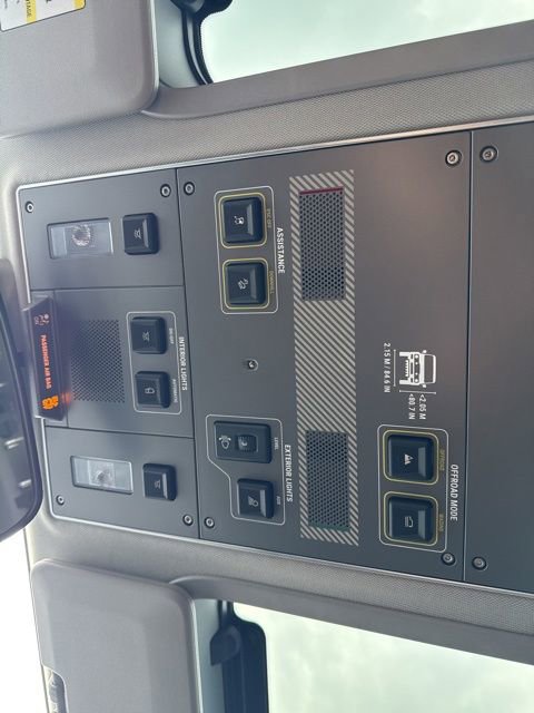 Used 2024 INEOS Grenadier Base image 22