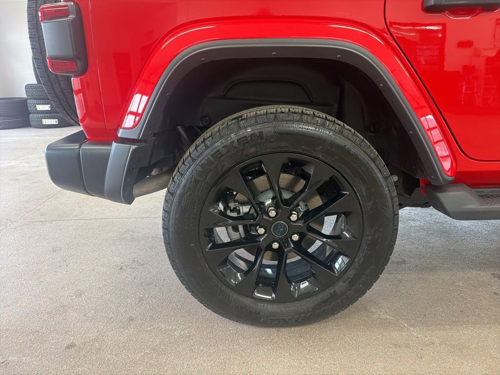Certified 2025 Jeep Wrangler Sahara 4xe image 24