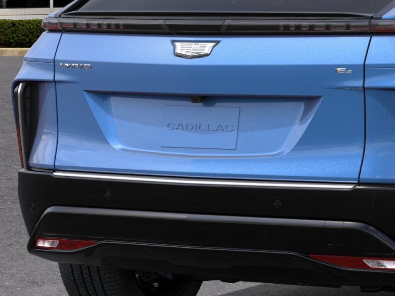 New 2027 Cadillac Lyriq Luxury AWD/4WD image 16