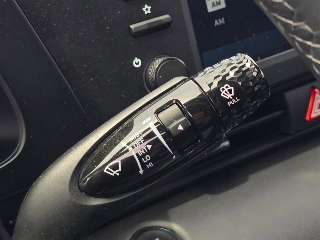 Used 2025 Hyundai Elantra Sport image 24