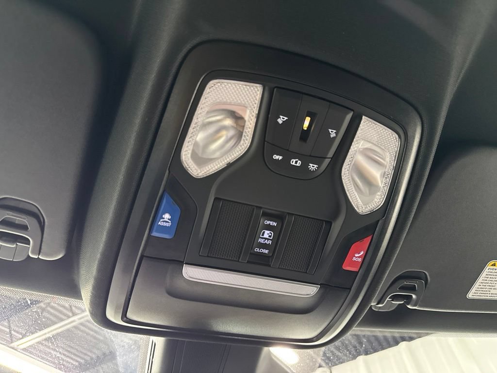 Used 2025 RAM 1500 Tradesman w/ Night Edition AWD/4WD image 25