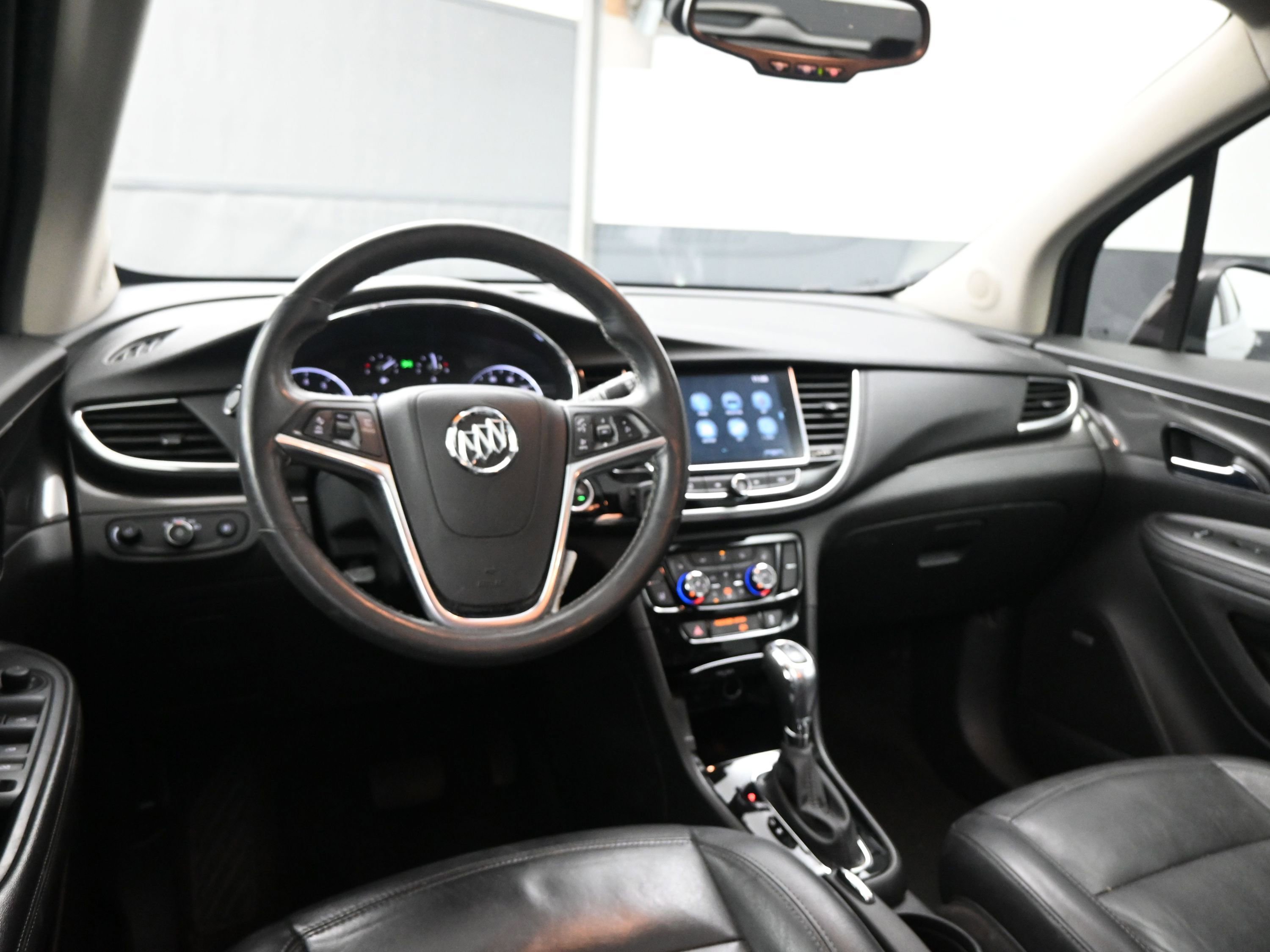 Used 2017 Buick Encore Premium w/ Experience Buick Package image 18