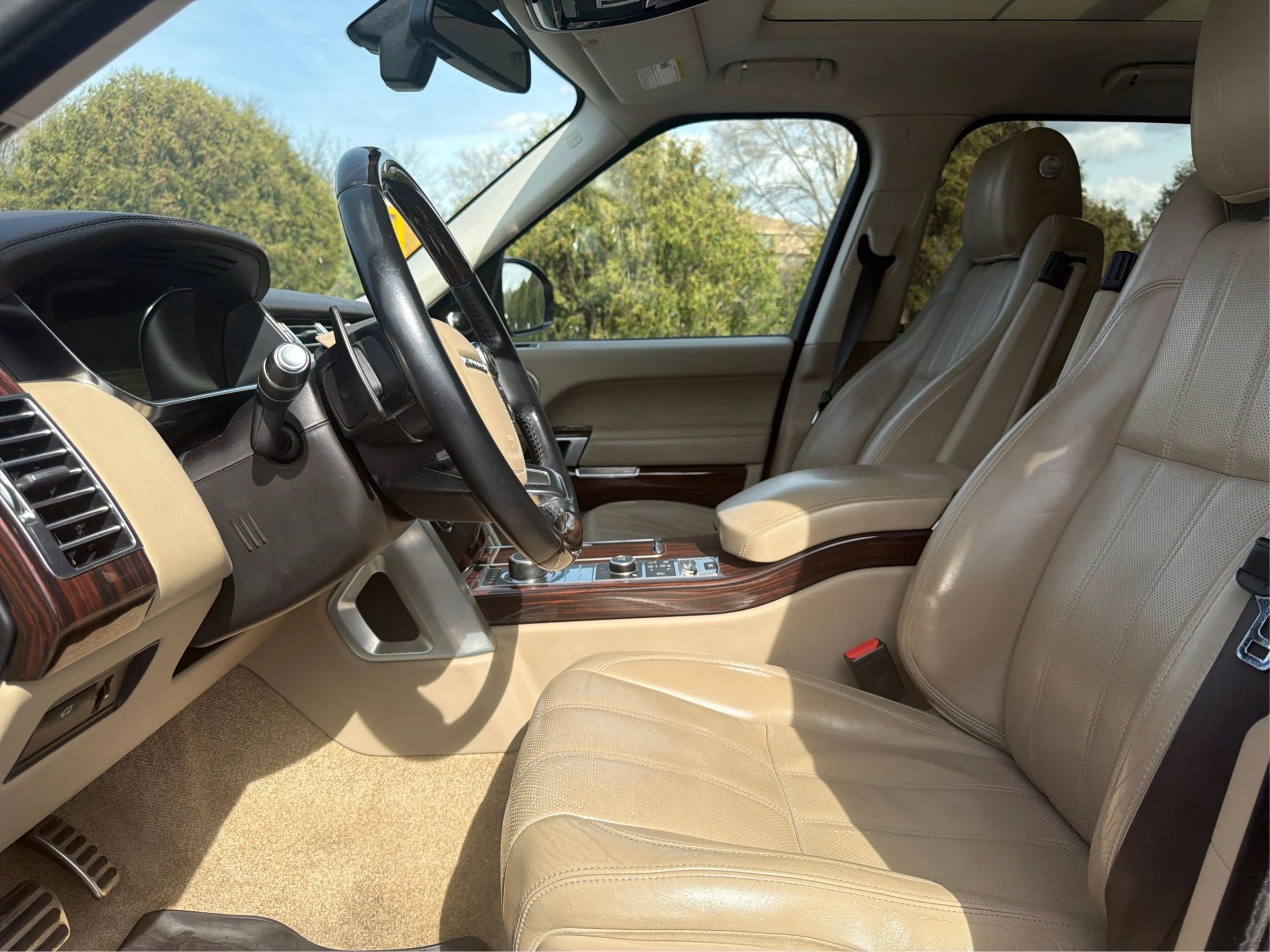 Used 2014 Land Rover Range Rover Supercharged AWD/4WD image 9