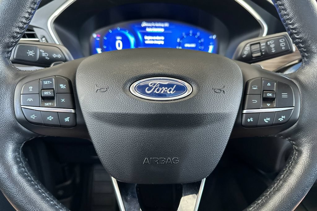 Used 2020 Ford Escape Titanium AWD/4WD image 25