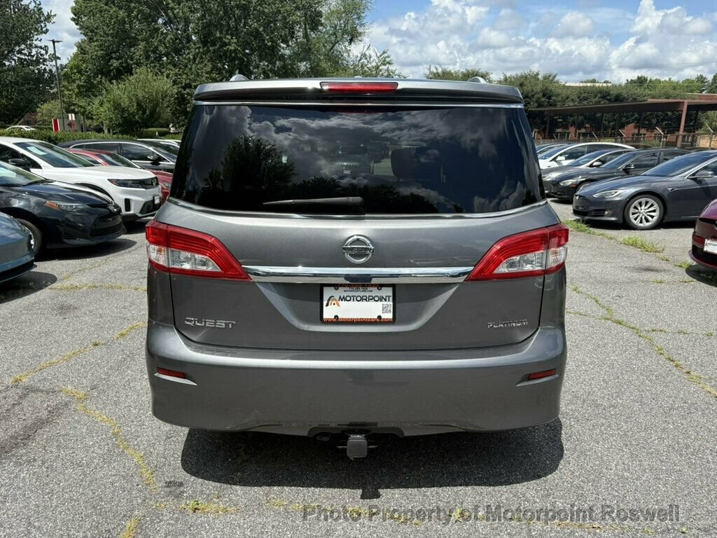 Used 2016 Nissan Quest Platinum w/ Tow Package FWD image 9