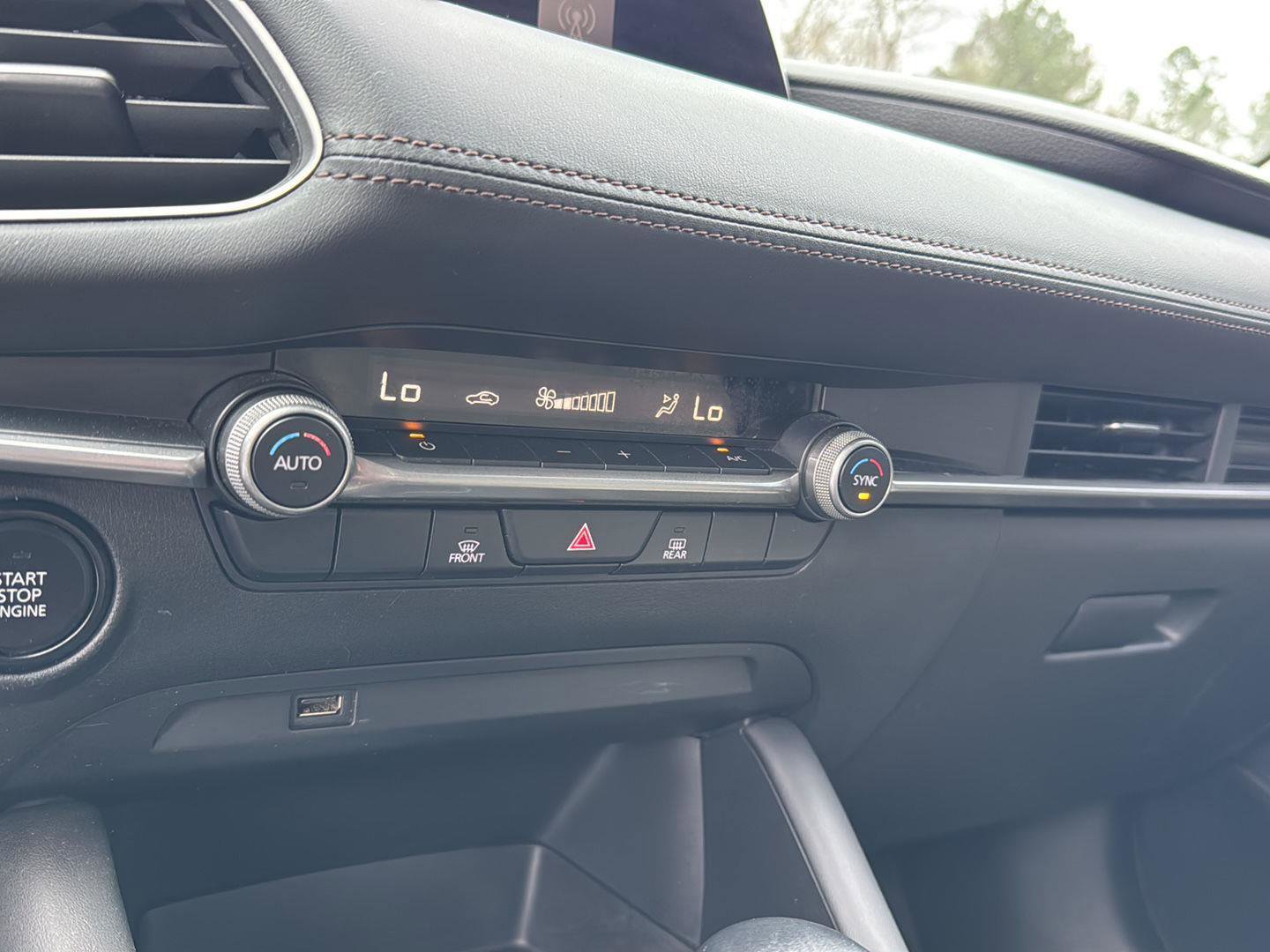 Used 2020 MAZDA MAZDA3 Sedan w/ Select Package image 22