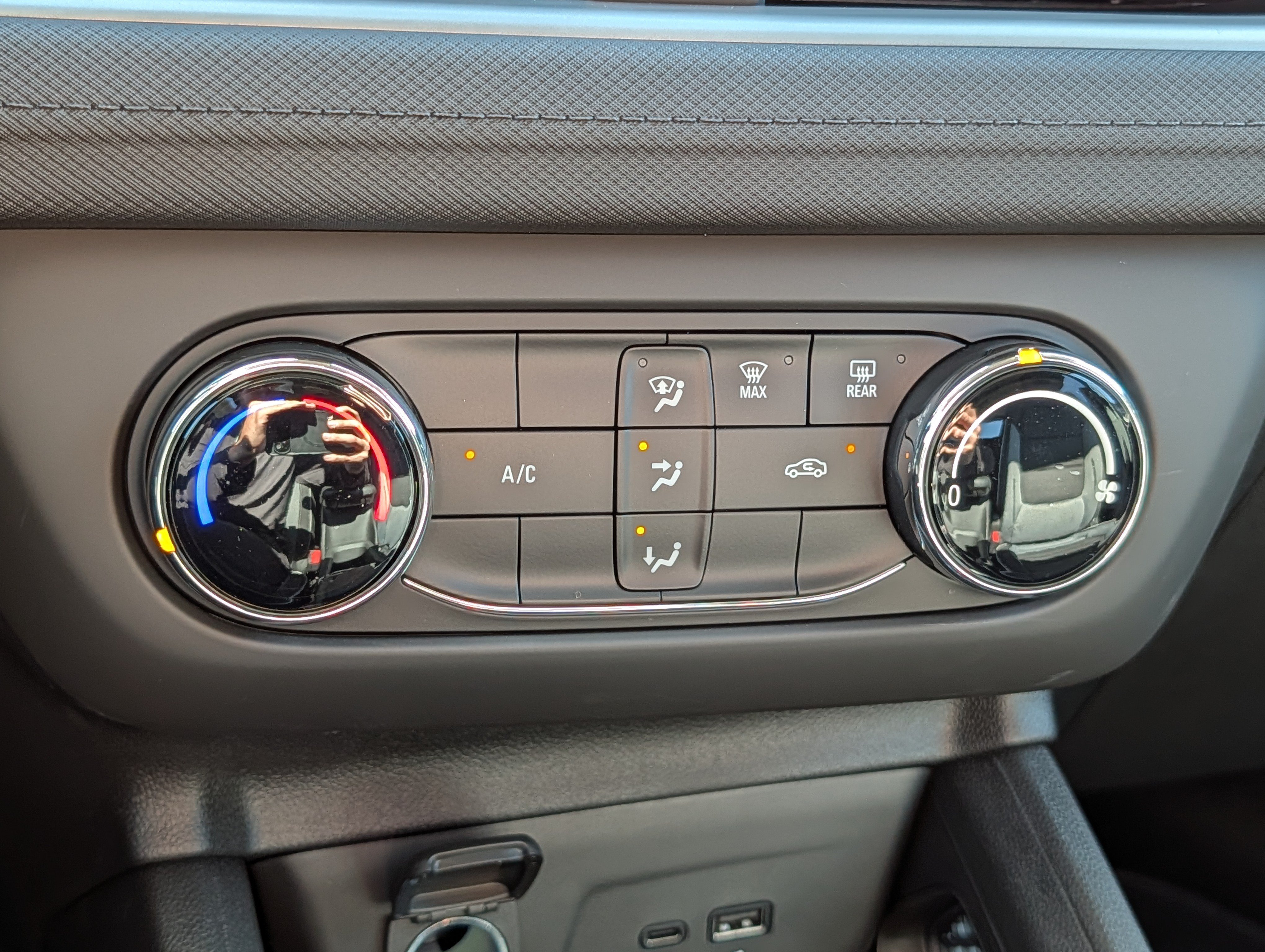 New 2026 Chevrolet TrailBlazer LS w/ LS Convenience Package AWD/4WD image 17