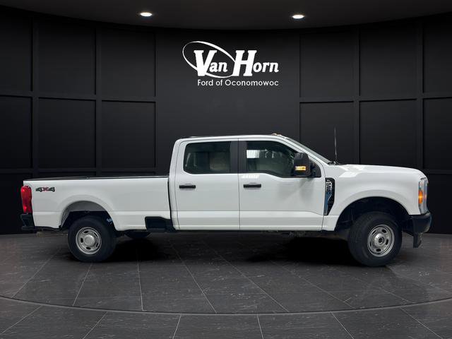 Used 2023 Ford F250 XL w/ Camper Package image 2