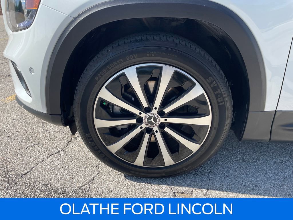 Used 2021 Mercedes-Benz GLB 250 4MATIC w/ Premium Package image 24