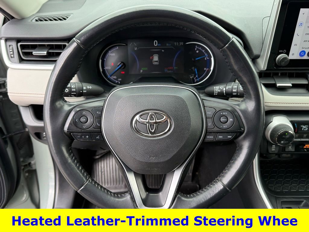 Used 2023 Toyota RAV4 XLE Premium image 16