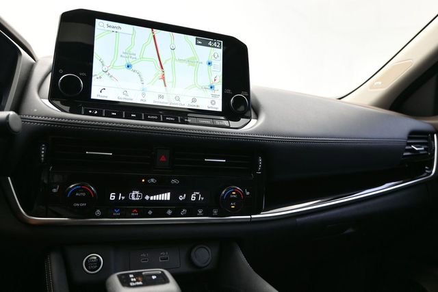 Used 2023 Nissan Rogue SL w/ SL Premium Package FWD image 14