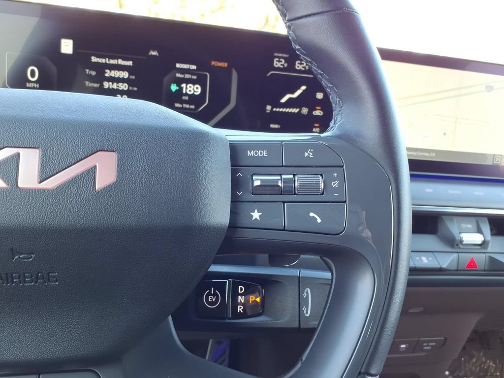 Certified 2024 Kia EV9 GT-Line AWD/4WD image 16
