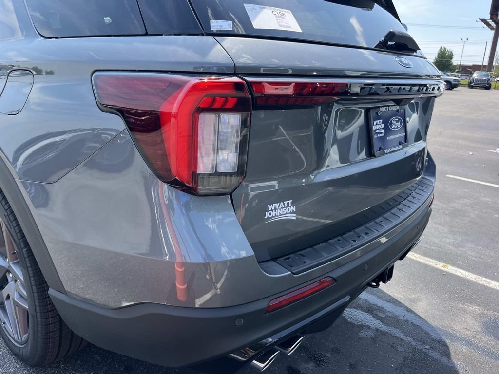 New 2026 Ford Explorer ST w/ Sun And Sound Package AWD/4WD image 13