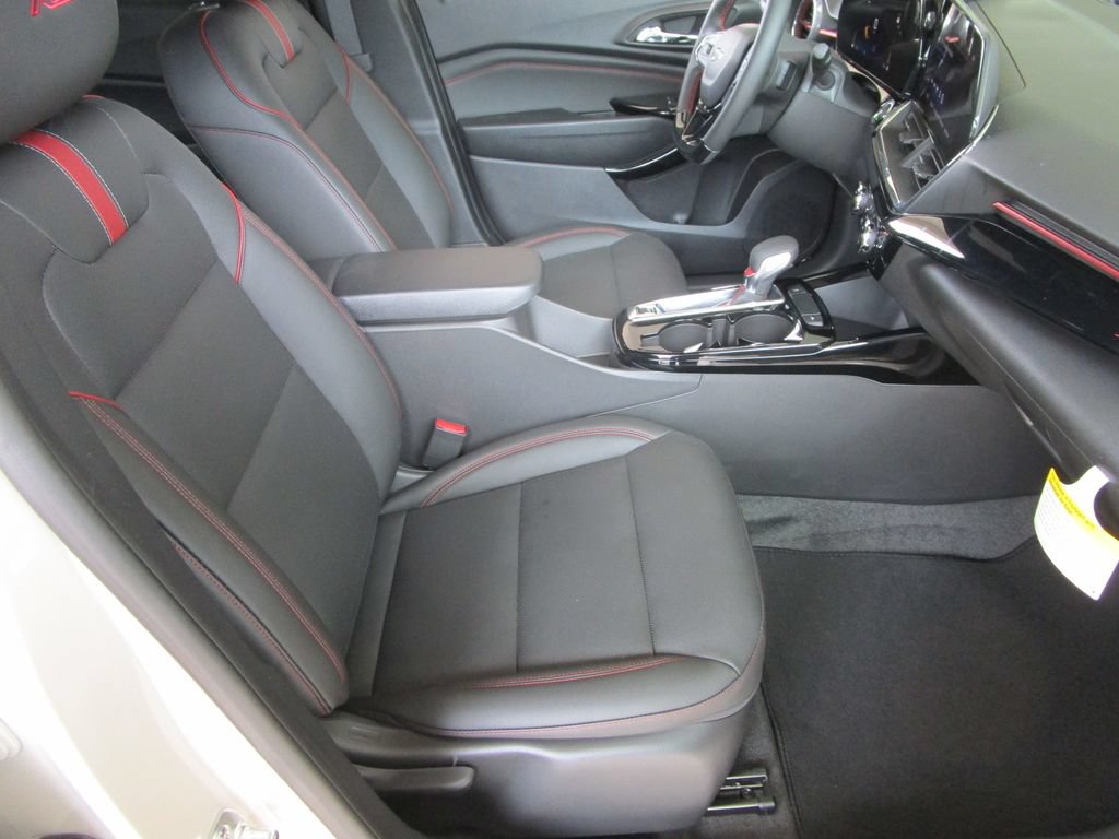 New 2026 Chevrolet Trax RS w/ Driver Confidence Package FWD image 18