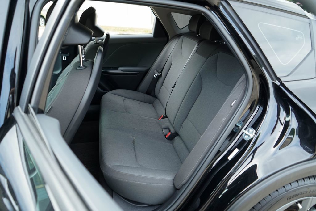 Used 2025 Kia K4 FWD image 9
