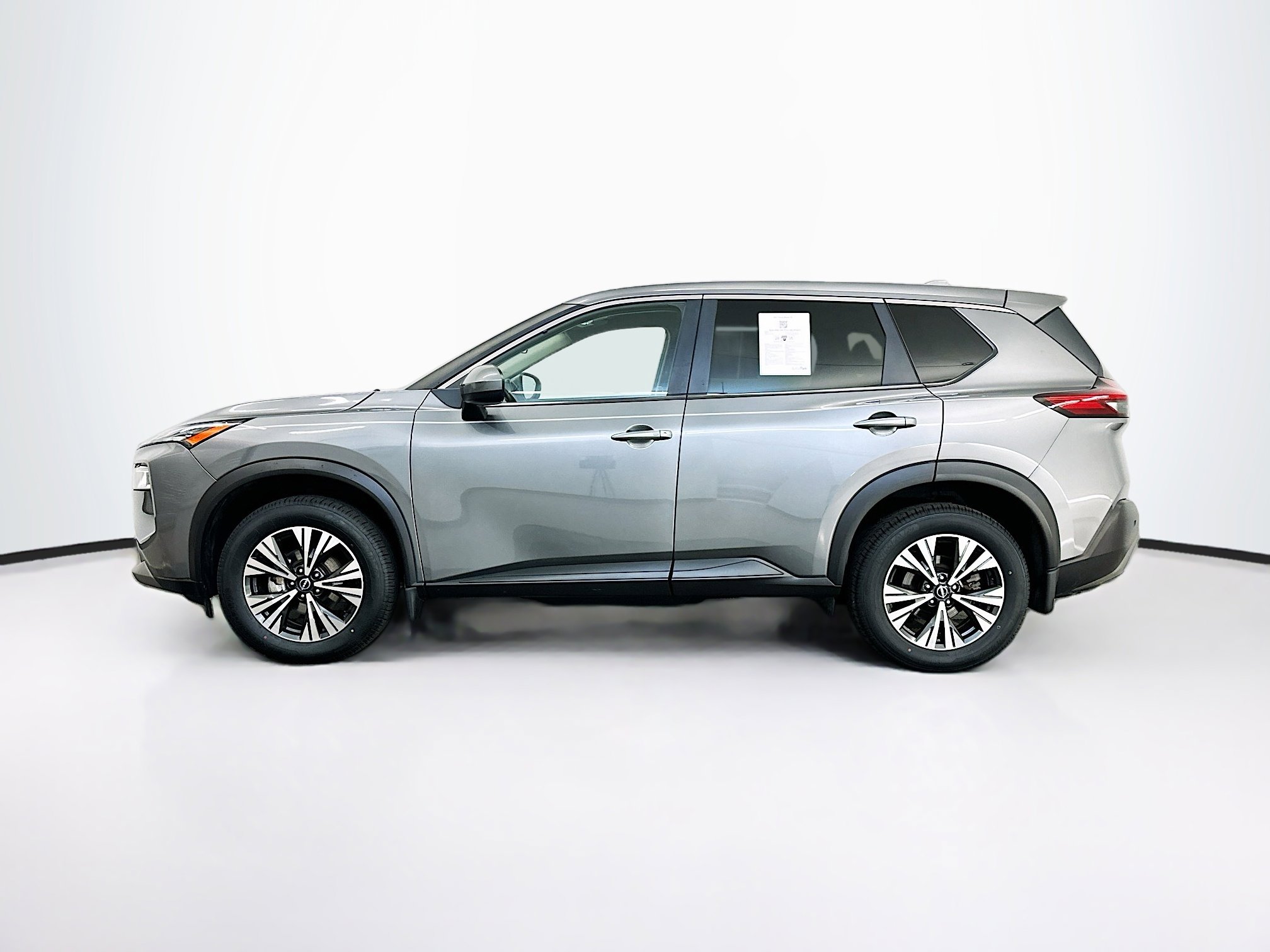 Used 2023 Nissan Rogue SV AWD/4WD image 4