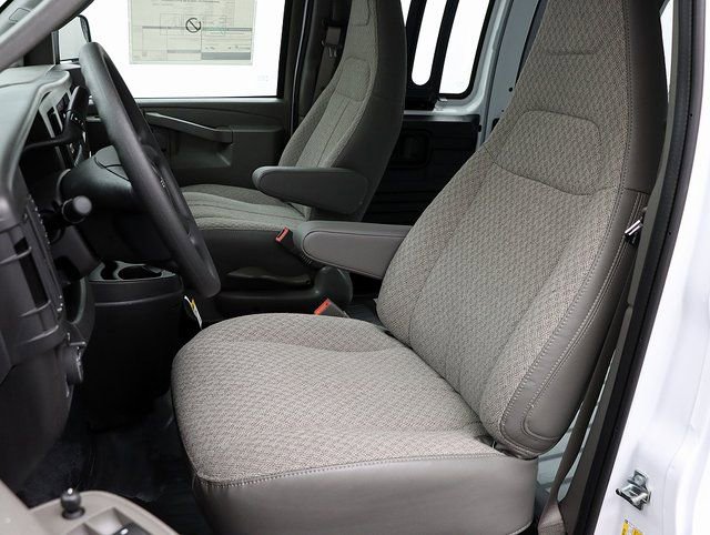 New 2026 GMC Savana 2500 Work Van w/ Driver Convenience Package image 9