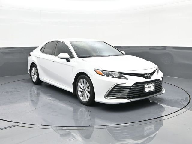 Used 2022 Toyota Camry LE FWD image 22