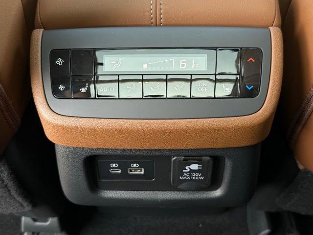 New 2025 Nissan Pathfinder Platinum image 12