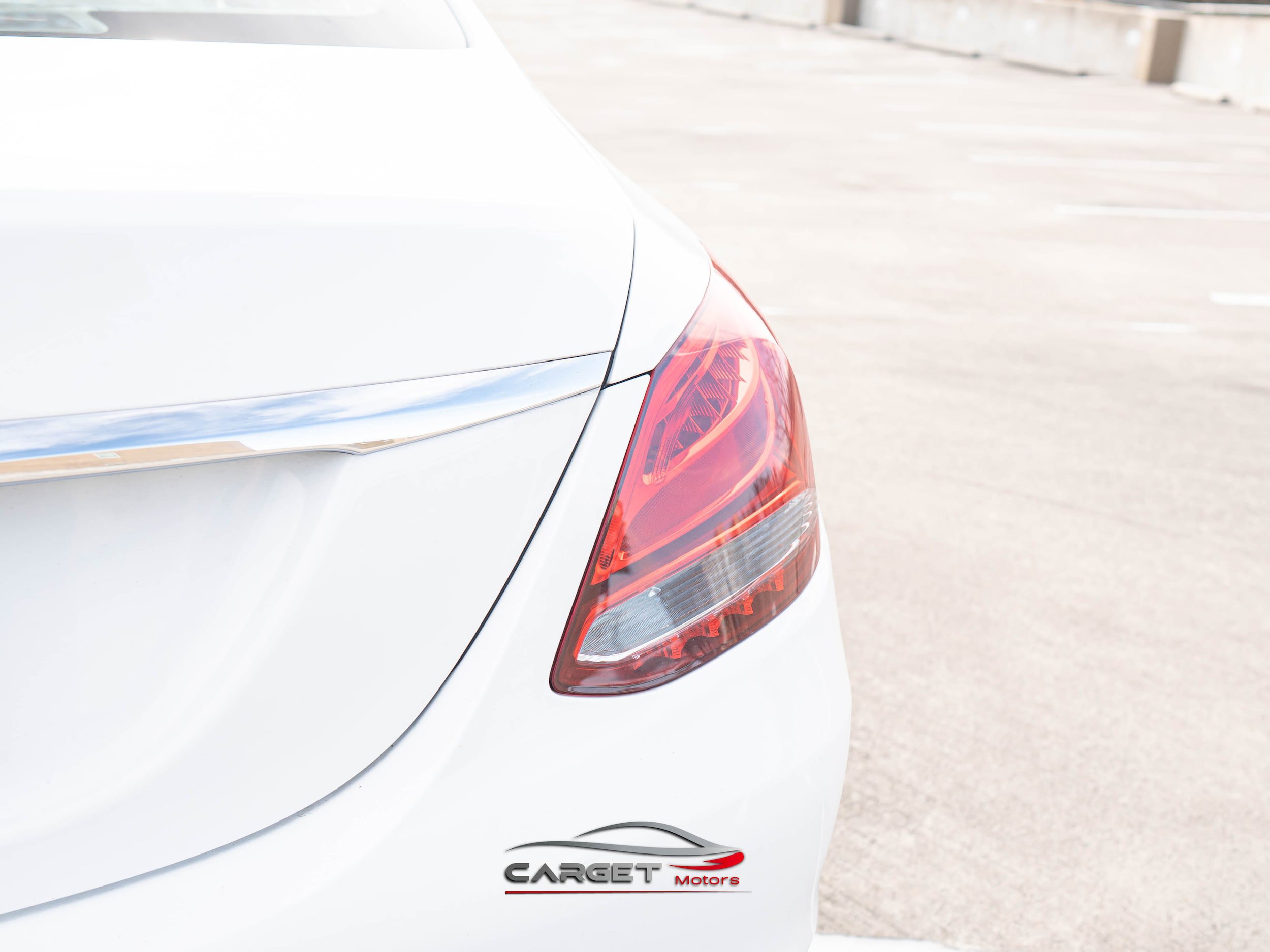 Used 2018 Mercedes-Benz C 300 Sedan w/ Premium Package image 39