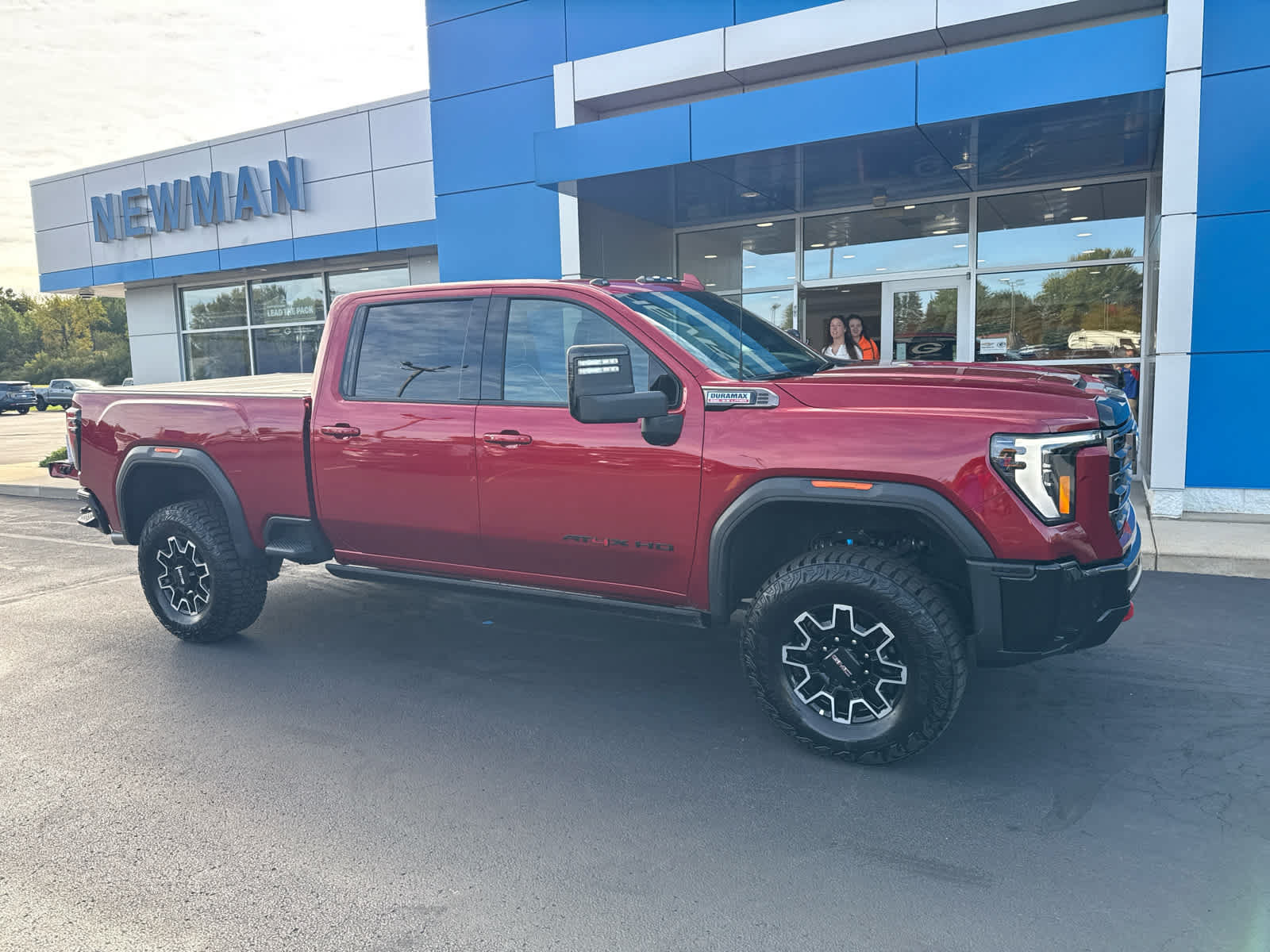 Used 2026 GMC Sierra 2500 AT4X w/ LPO, Black Badging Package AWD/4WD image 15