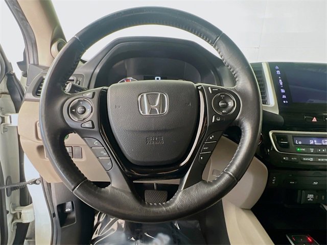 Used 2018 Honda Pilot Touring image 15