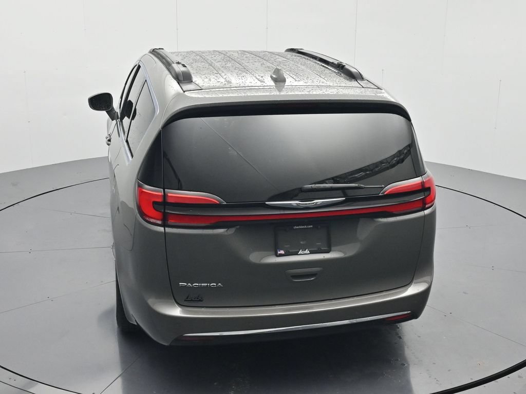 Used 2022 Chrysler Pacifica Touring-L FWD image 33