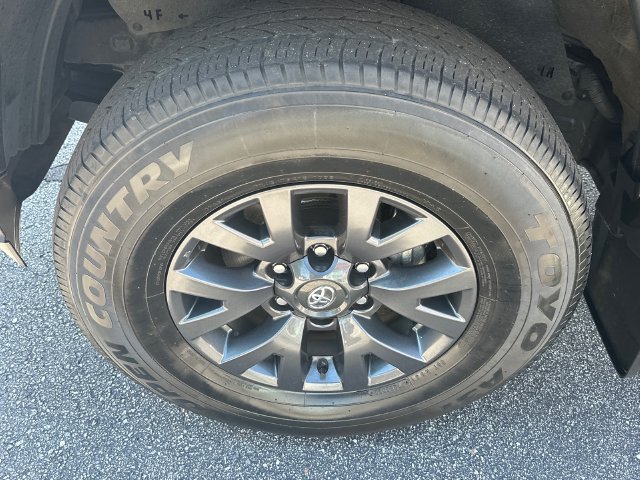 Used 2023 Toyota Tacoma SR5 RWD image 10