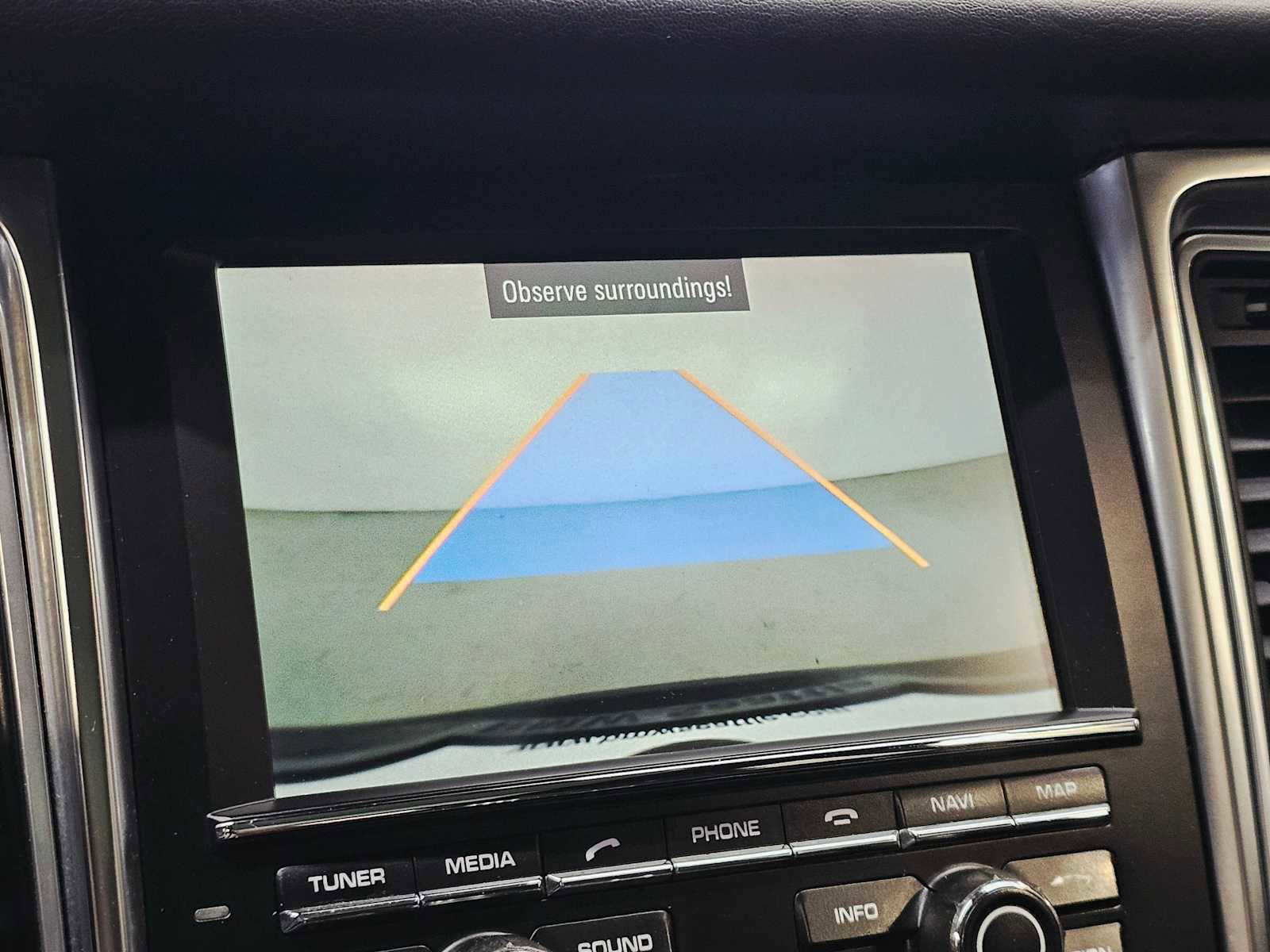 Used 2016 Porsche Macan Turbo w/ Premium Package Plus image 15