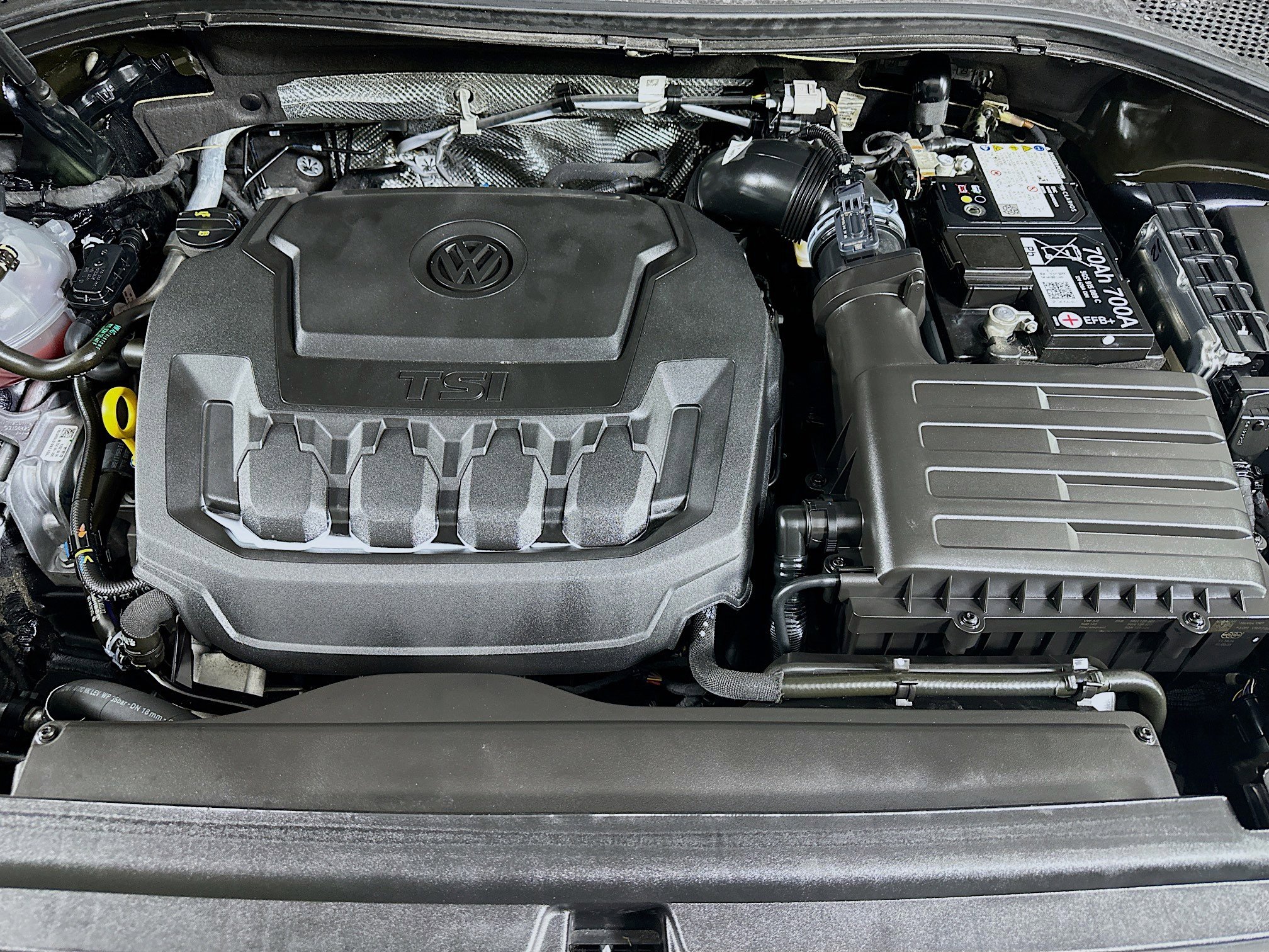 Used 2024 Volkswagen Tiguan Wolfsburg Edition image 34