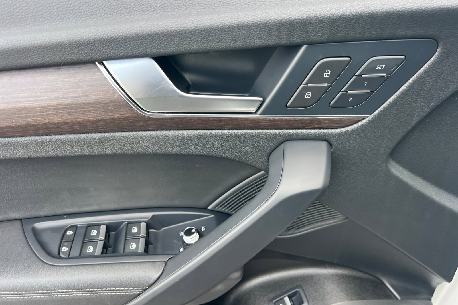 Used 2024 Audi Q5 2.0T Premium Plus image 8